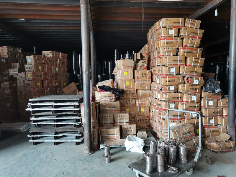 倉(cāng)庫(kù)一角