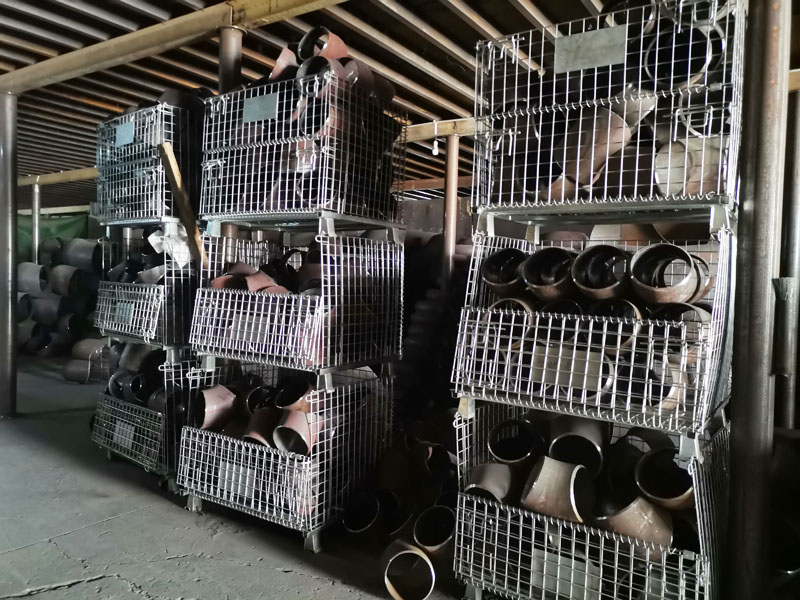 倉(cāng)庫(kù)一角